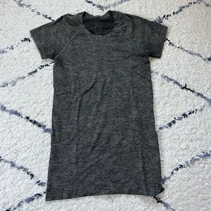 Lululemon swiftly tech